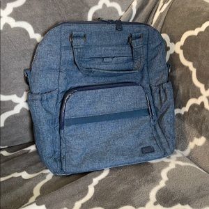 Lug Canter Convertible Crossbody